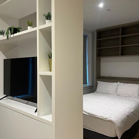 London Heathrow Airport Apartment Voyager House Terminal 12345 - Ev Electric And Parking Available! 希思罗 外观 照片